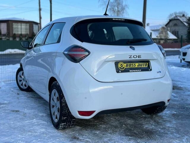Белый Рено Зое, объемом двигателя 0 л и пробегом 54 тыс. км за 12800 $, фото 4 на Automoto.ua