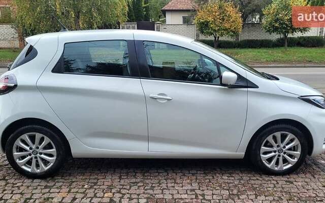 Білий Рено Зое, об'ємом двигуна 0 л та пробігом 89 тис. км за 11950 $, фото 7 на Automoto.ua
