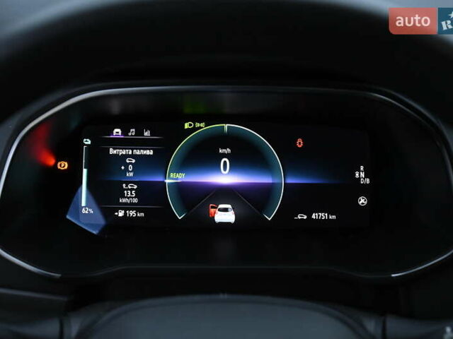 Білий Рено Зое, об'ємом двигуна 0 л та пробігом 41 тис. км за 13200 $, фото 21 на Automoto.ua