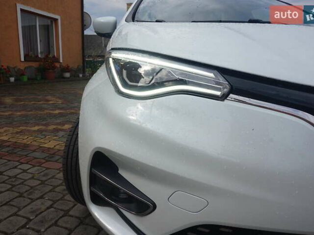 Білий Рено Зое, об'ємом двигуна 0 л та пробігом 141 тис. км за 11111 $, фото 21 на Automoto.ua