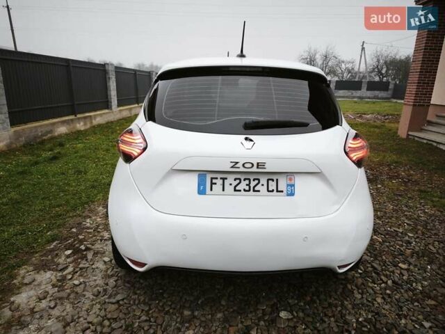 Білий Рено Зое, об'ємом двигуна 0 л та пробігом 98 тис. км за 10950 $, фото 26 на Automoto.ua