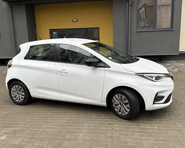 Білий Рено Зое, об'ємом двигуна 0 л та пробігом 69 тис. км за 11800 $, фото 7 на Automoto.ua