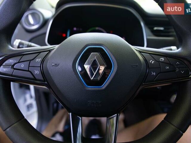 Белый Рено Зое, объемом двигателя 0 л и пробегом 34 тыс. км за 13300 $, фото 4 на Automoto.ua