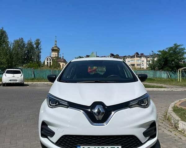 Белый Рено Зое, объемом двигателя 0 л и пробегом 40 тыс. км за 13750 $, фото 4 на Automoto.ua