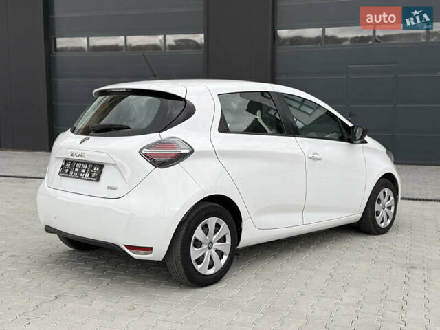 Рено Зое 2020 в Городке на Automoto.ua Белый Рено Зое, объемом двигателя 0 л и пробегом 47 тыс. км за 11400 $, фото 3 на Automoto.ua