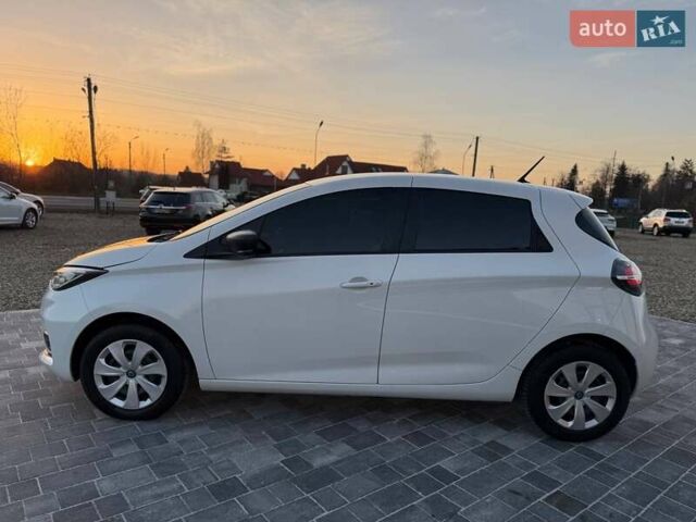 Белый Рено Зое, объемом двигателя 0 л и пробегом 92 тыс. км за 11499 $, фото 8 на Automoto.ua