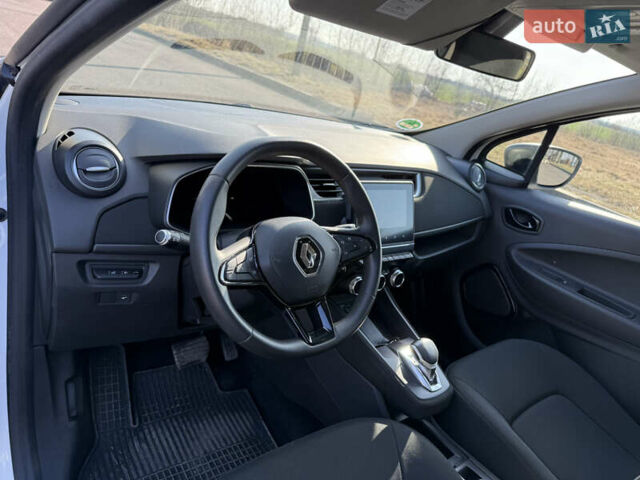 Білий Рено Зое, об'ємом двигуна 0 л та пробігом 170 тис. км за 9999 $, фото 12 на Automoto.ua