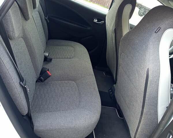 Рено Зое 2020 в Ходорів на Automoto.ua Белый Рено Зое, объемом двигателя 0 л и пробегом 46 тыс. км за 12800 $, фото 23 на Automoto.ua