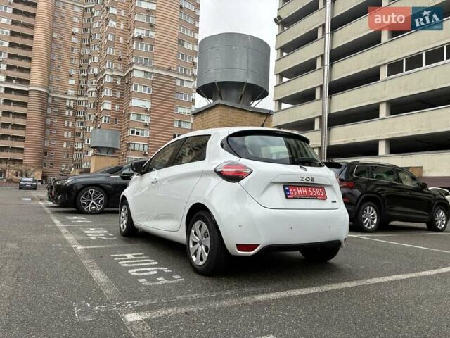 Белый Рено Зое, объемом двигателя 0 л и пробегом 39 тыс. км за 12300 $, фото 14 на Automoto.ua