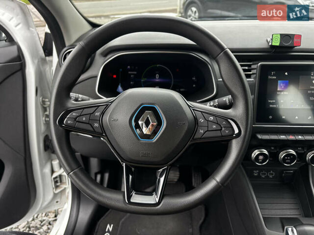 Белый Рено Зое, объемом двигателя 0 л и пробегом 41 тыс. км за 11600 $, фото 15 на Automoto.ua
