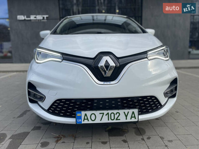 Белый Рено Зое, объемом двигателя 0 л и пробегом 106 тыс. км за 12299 $, фото 39 на Automoto.ua