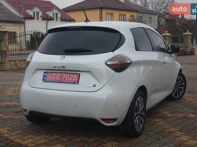 Белый Рено Зое, объемом двигателя 0 л и пробегом 122 тыс. км за 13000 $, фото 9 на Automoto.ua