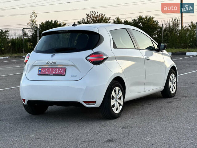 Белый Рено Зое, объемом двигателя 0 л и пробегом 24 тыс. км за 11950 $, фото 5 на Automoto.ua