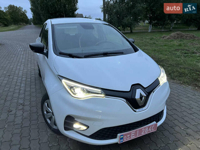 Белый Рено Зое, объемом двигателя 0 л и пробегом 26 тыс. км за 11700 $, фото 25 на Automoto.ua