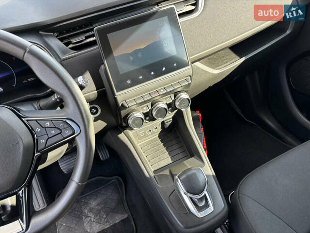 Белый Рено Зое, объемом двигателя 0 л и пробегом 30 тыс. км за 11900 $, фото 20 на Automoto.ua