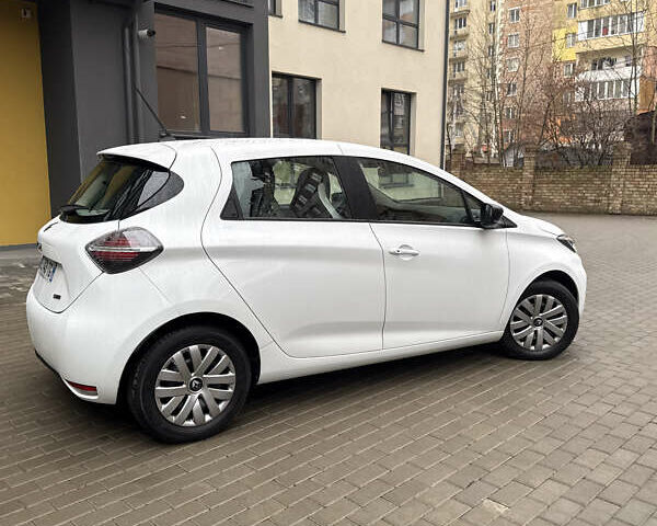 Білий Рено Зое, об'ємом двигуна 0 л та пробігом 69 тис. км за 11800 $, фото 8 на Automoto.ua
