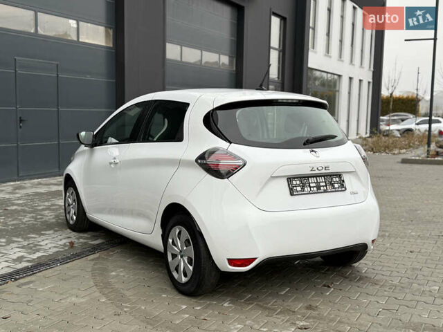 Білий Рено Зое, об'ємом двигуна 0 л та пробігом 85 тис. км за 10900 $, фото 8 на Automoto.ua