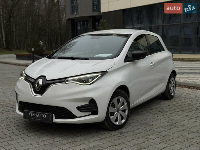 Білий Рено Зое, об'ємом двигуна 0 л та пробігом 28 тис. км за 12222 $, фото 6 на Automoto.ua