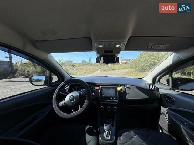 Білий Рено Зое, об'ємом двигуна 0 л та пробігом 41 тис. км за 13200 $, фото 14 на Automoto.ua