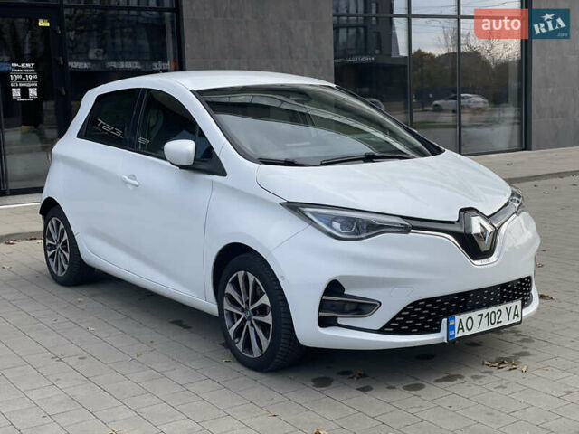 Белый Рено Зое, объемом двигателя 0 л и пробегом 106 тыс. км за 12299 $, фото 5 на Automoto.ua