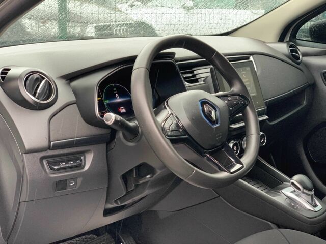 Білий Рено Зое, об'ємом двигуна 0 л та пробігом 47 тис. км за 12499 $, фото 9 на Automoto.ua