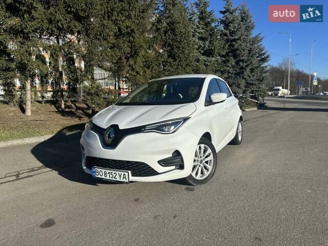 Белый Рено Зое, объемом двигателя 0 л и пробегом 83 тыс. км за 11999 $, фото 54 на Automoto.ua
