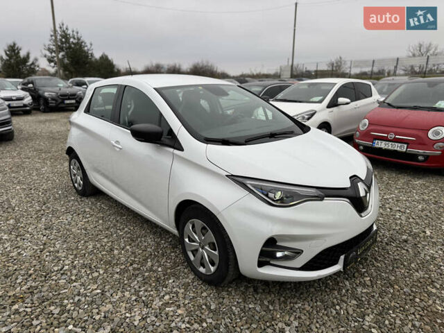 Белый Рено Зое, объемом двигателя 0 л и пробегом 74 тыс. км за 12300 $, фото 15 на Automoto.ua