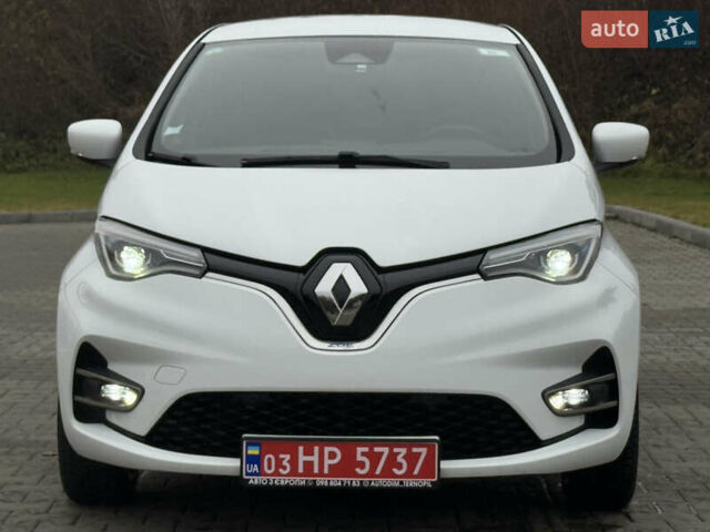 Белый Рено Зое, объемом двигателя 0 л и пробегом 49 тыс. км за 12900 $, фото 6 на Automoto.ua
