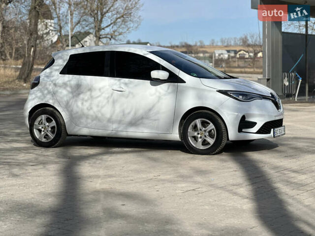 Белый Рено Зое, объемом двигателя 0 л и пробегом 25 тыс. км за 12300 $, фото 21 на Automoto.ua