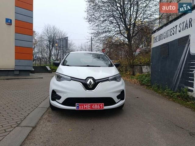 Белый Рено Зое, объемом двигателя 0 л и пробегом 82 тыс. км за 11600 $, фото 11 на Automoto.ua