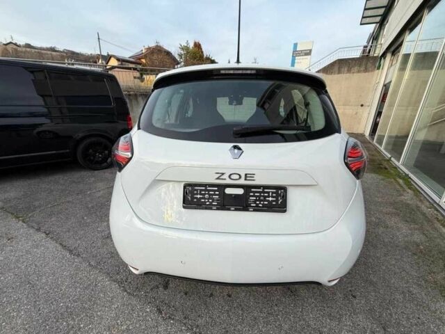 Білий Рено Зое, об'ємом двигуна 0 л та пробігом 157 тис. км за 9990 $, фото 8 на Automoto.ua