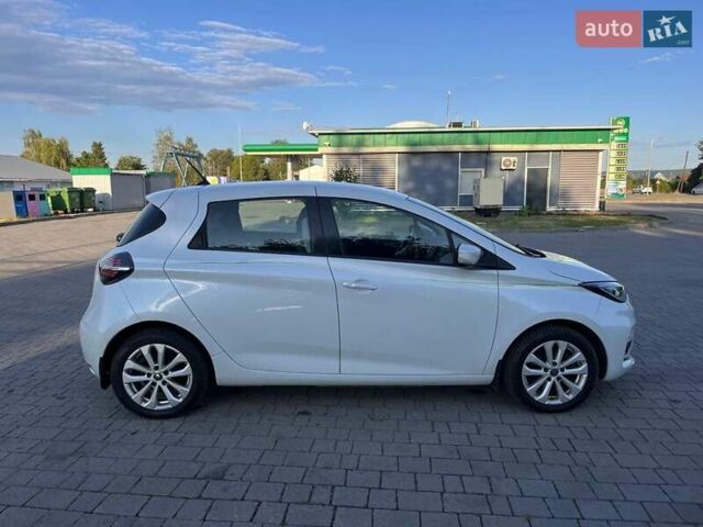 Белый Рено Зое, объемом двигателя 0 л и пробегом 122 тыс. км за 11850 $, фото 8 на Automoto.ua