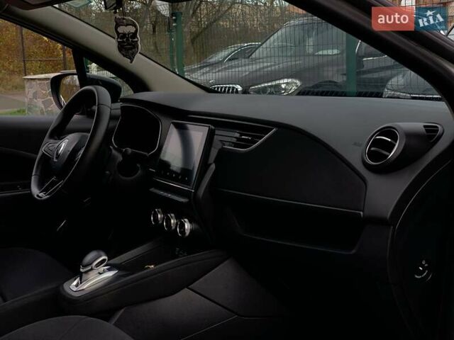 Рено Зое 2021 у Бердичеве на Automoto.ua Білий Рено Зое, об'ємом двигуна 0 л та пробігом 90 тис. км за 12999 $, фото 31 на Automoto.ua