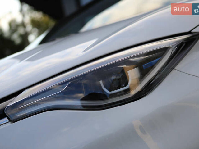 Белый Рено Зое, объемом двигателя 0 л и пробегом 23 тыс. км за 14800 $, фото 14 на Automoto.ua