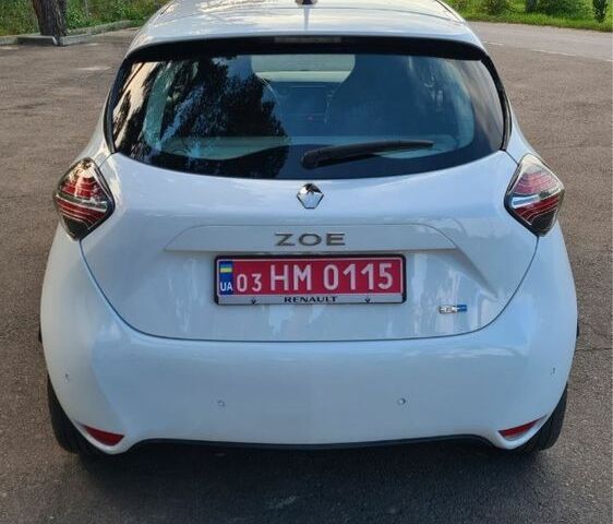 Белый Рено Зое, объемом двигателя 0 л и пробегом 156 тыс. км за 11000 $, фото 2 на Automoto.ua