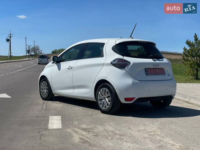 Белый Рено Зое, объемом двигателя 0 л и пробегом 12 тыс. км за 11800 $, фото 6 на Automoto.ua