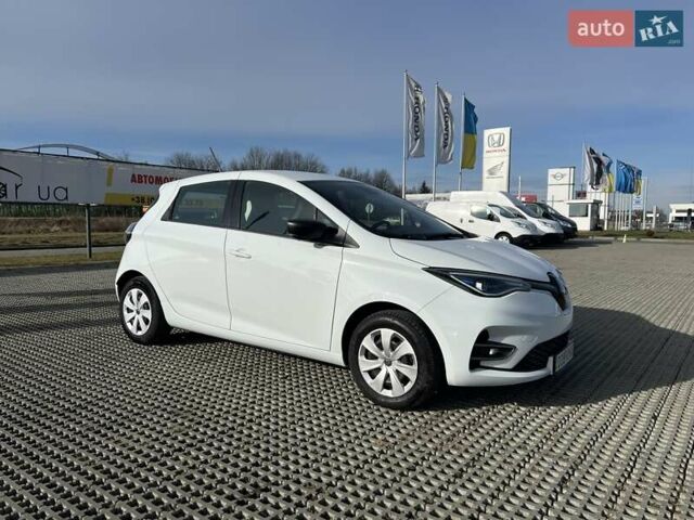 Белый Рено Зое, объемом двигателя 0 л и пробегом 37 тыс. км за 12931 $, фото 2 на Automoto.ua