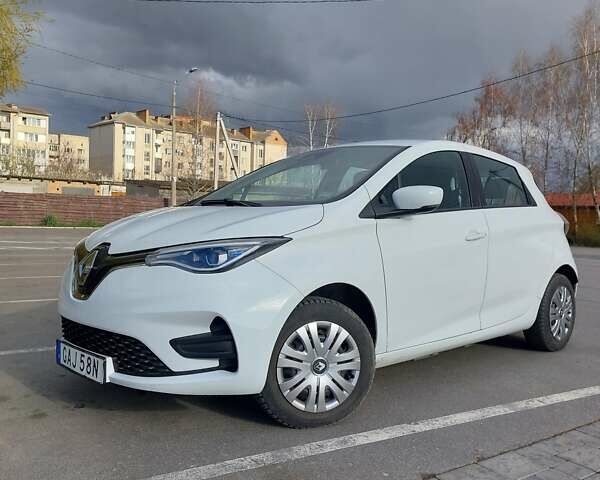 Белый Рено Зое, объемом двигателя 0 л и пробегом 59 тыс. км за 11199 $, фото 3 на Automoto.ua
