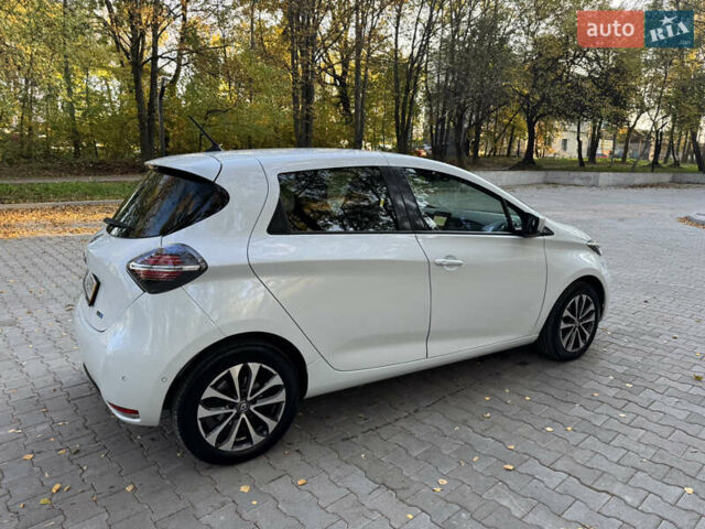 Белый Рено Зое, объемом двигателя 0 л и пробегом 33 тыс. км за 13800 $, фото 3 на Automoto.ua