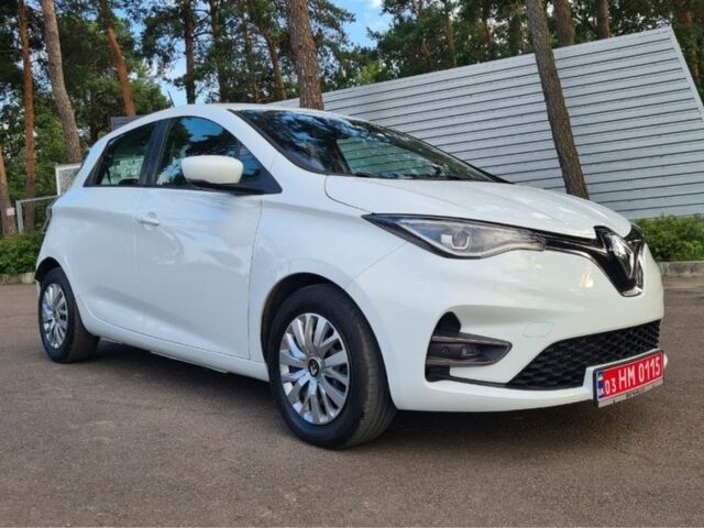 Белый Рено Зое, объемом двигателя 0 л и пробегом 156 тыс. км за 11000 $, фото 4 на Automoto.ua