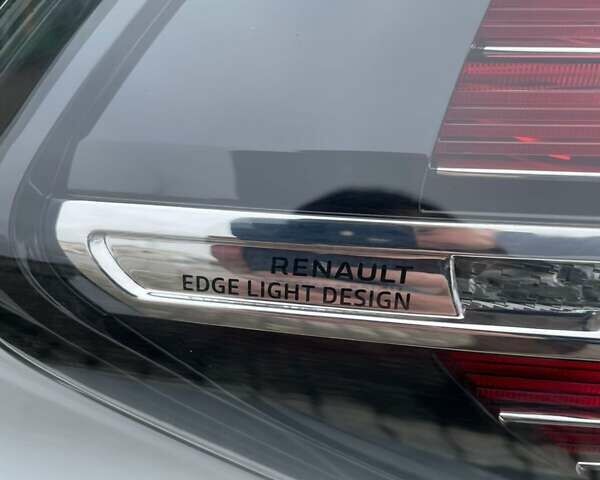 Белый Рено Зое, объемом двигателя 0 л и пробегом 58 тыс. км за 11996 $, фото 34 на Automoto.ua