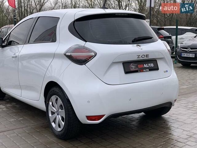 Білий Рено Зое, об'ємом двигуна 0 л та пробігом 124 тис. км за 11955 $, фото 17 на Automoto.ua