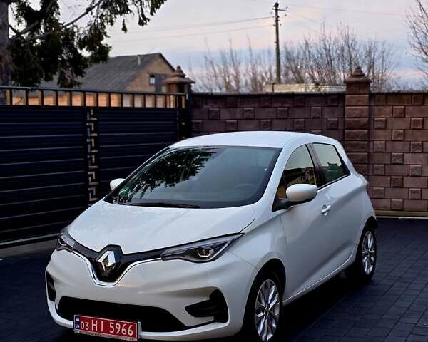 Белый Рено Зое, объемом двигателя 0 л и пробегом 16 тыс. км за 12999 $, фото 3 на Automoto.ua