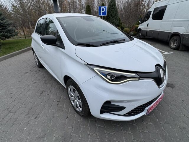 Білий Рено Зое, об'ємом двигуна 0 л та пробігом 56 тис. км за 11999 $, фото 4 на Automoto.ua