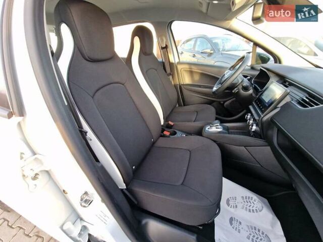 Білий Рено Зое, об'ємом двигуна 0 л та пробігом 30 тис. км за 12900 $, фото 43 на Automoto.ua