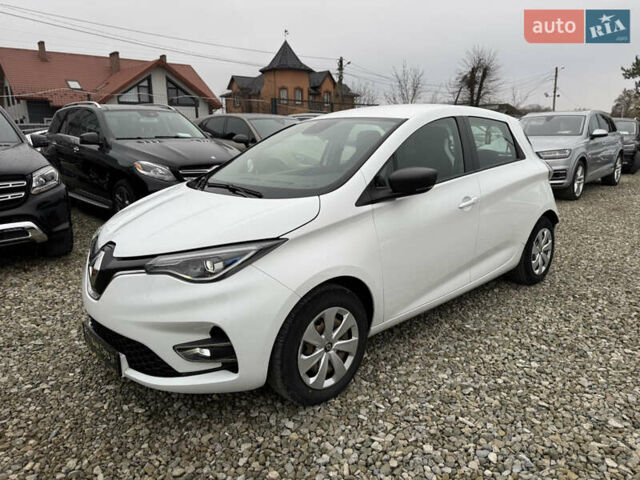 Белый Рено Зое, объемом двигателя 0 л и пробегом 74 тыс. км за 12300 $, фото 6 на Automoto.ua