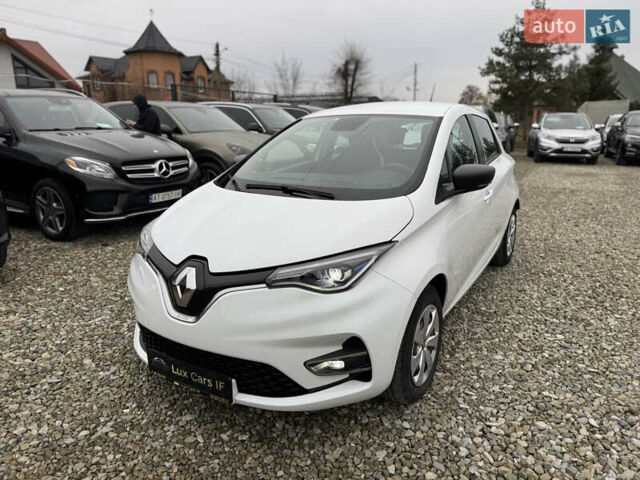 Белый Рено Зое, объемом двигателя 0 л и пробегом 74 тыс. км за 12300 $, фото 5 на Automoto.ua