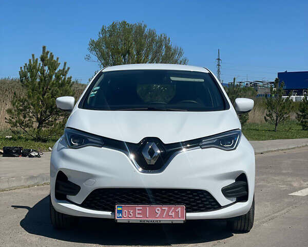 Белый Рено Зое, объемом двигателя 0 л и пробегом 12 тыс. км за 11800 $, фото 2 на Automoto.ua