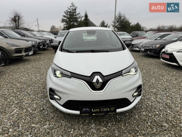 Белый Рено Зое, объемом двигателя 0 л и пробегом 74 тыс. км за 12300 $, фото 4 на Automoto.ua