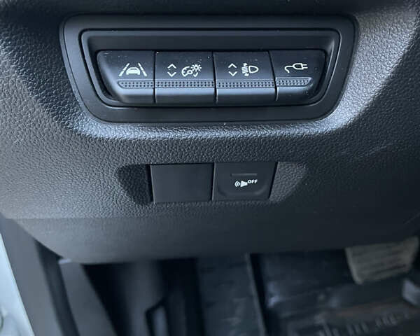 Рено Зое 2021 у Хмельницькому на Automoto.ua Білий Рено Зое, об'ємом двигуна 0 л та пробігом 76 тис. км за 11000 $, фото 20 на Automoto.ua